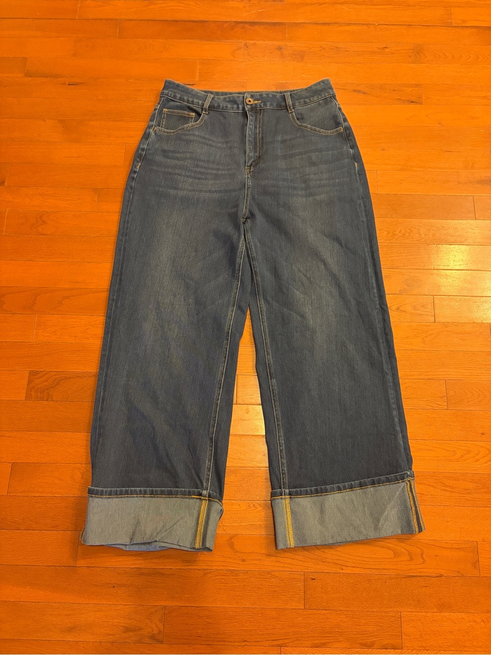 Halara Flex High Waisted Pockets Rolled Hem Wide Leg Jeans - Picture 8 of 10